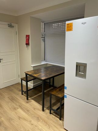 30, Tradescant Road, London photo 5
