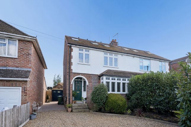21 Lyme Avenue, Berkhamsted photo 2