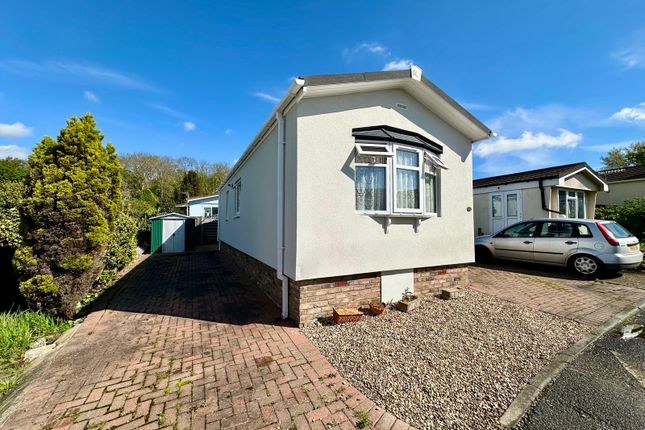 Mobile/park home for sale in Second Avenue, Galley Hill, Waltham Abbey