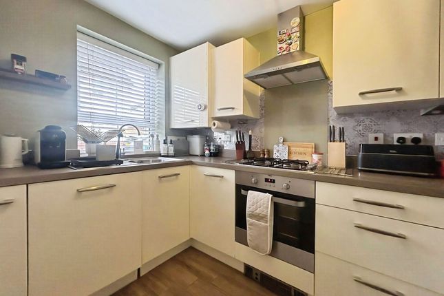7 Maes Y Rhedyn, Bridgend photo 3