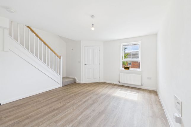 27 Cooke Way, Lydney photo 3