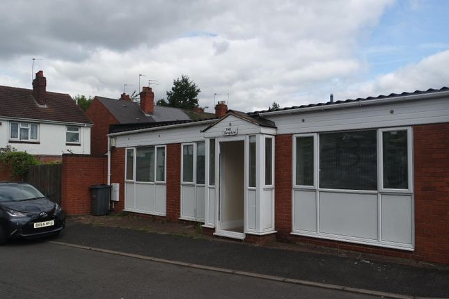 Thumbnail Bungalow to rent in Carden Close, West Bromwich