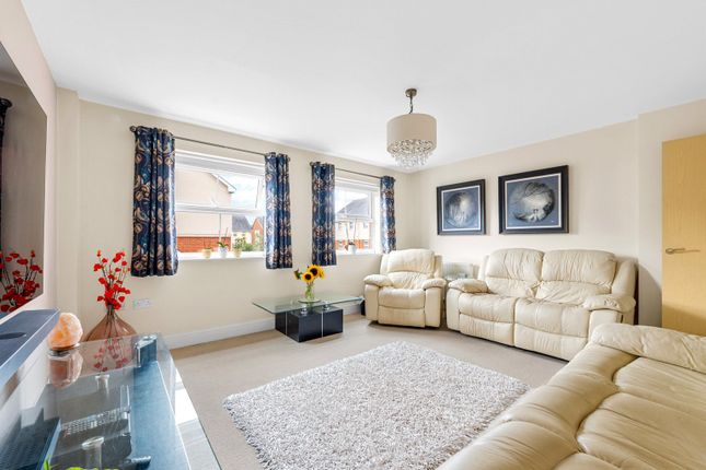 16, Burrage Road, Surrey photo 3