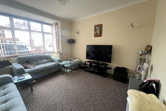 69, Martindale Road,, Hounslow photo 4