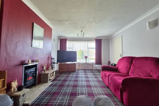 19 Southwold Close, Scarborough photo 3