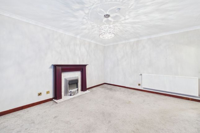 15 Camelon Crescent, Glasgow photo 2