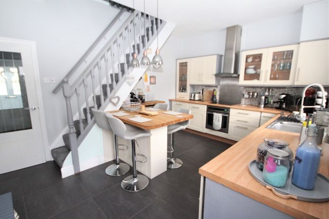 103, Blackburn Rd, Egerton, Bolton, Greater Manchester photo 4