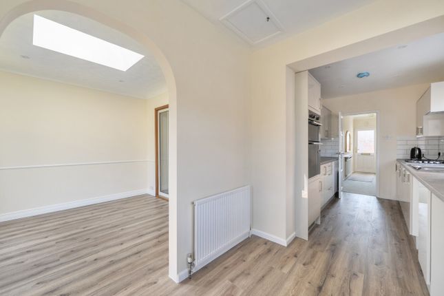 71, Elmes Drive, Southampton photo 4