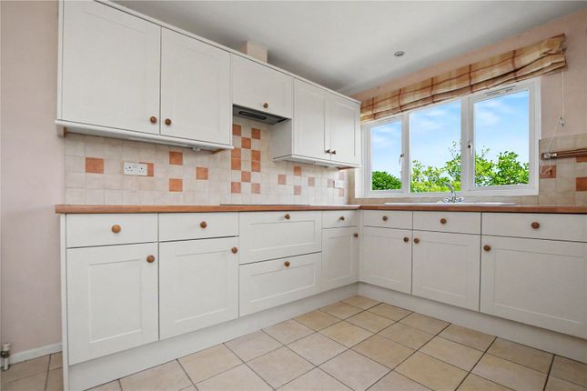 27, Highfield, Somerset photo 3