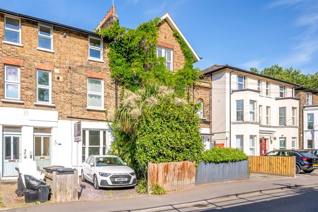 1-bed flat on Flat 3, 3 Station Road, Bromley, £240,000