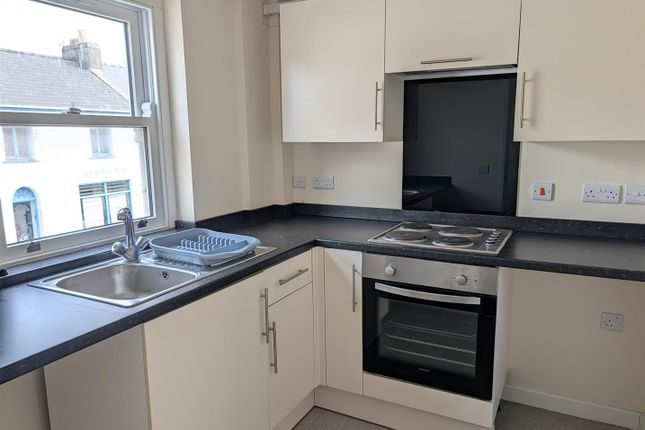 LL Ref 23D, Flat 4 Aicon House, 2 Laws Street, Pembroke Dock photo 3