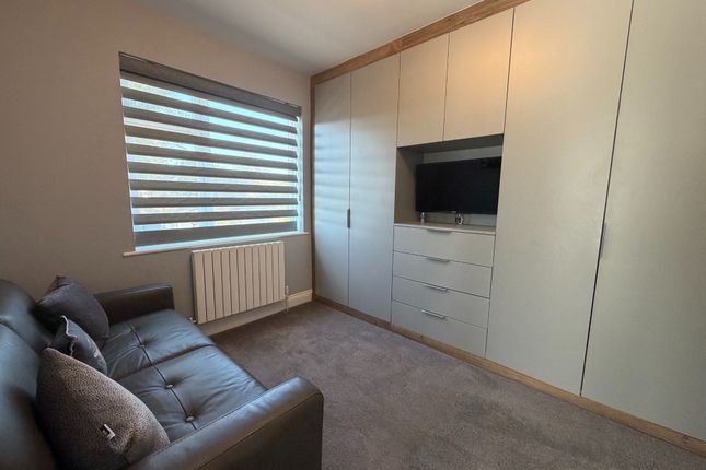 8, Newcome Road, Shenley photo 5