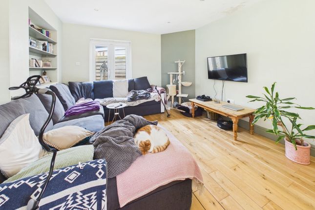 27, Corbyn Crescent, Shoreham-by-Sea photo 4