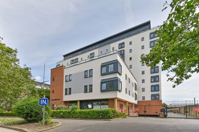 Thumbnail Flat for sale in London Road, Norbury, London