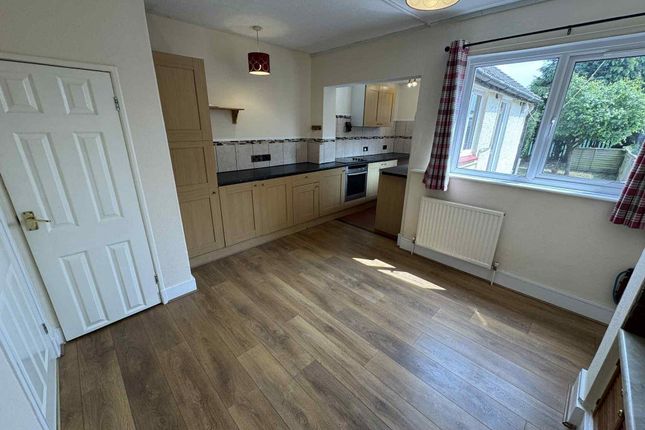 13, London Road, Thatcham photo 2