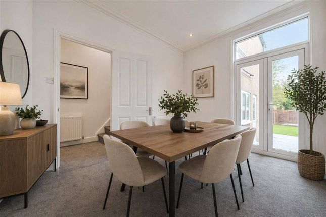 186, Whitehorse Lane, London photo 4