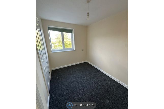 Crowe Road, Bedford photo 3