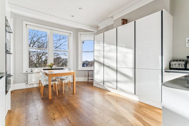 Flat for sale in Cornwall Mansions, Cremorne Road, Chelsea