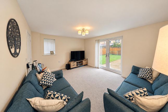 137, Woldcarr Road, Hull photo 4