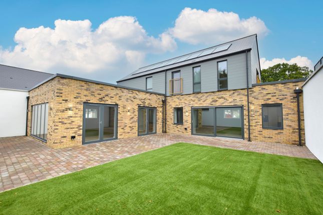 Plot 2, Three Acres, Toms Lane, Kings Langley photo 2