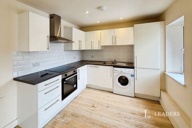 Flat 6, Parkview House, 151, London Road, West Sussex photo 2