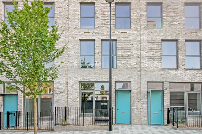 5 Henry Street, London photo 2