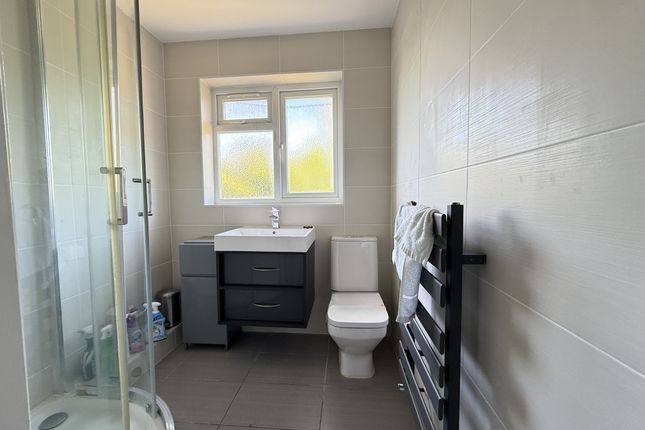 22, Gooseacre Lane, Harrow photo 5