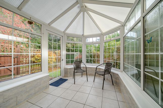 1 Gatchell Court, Taunton photo 4