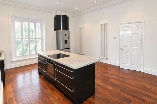 Flat 4, 29 New Walk, Beverley photo 4