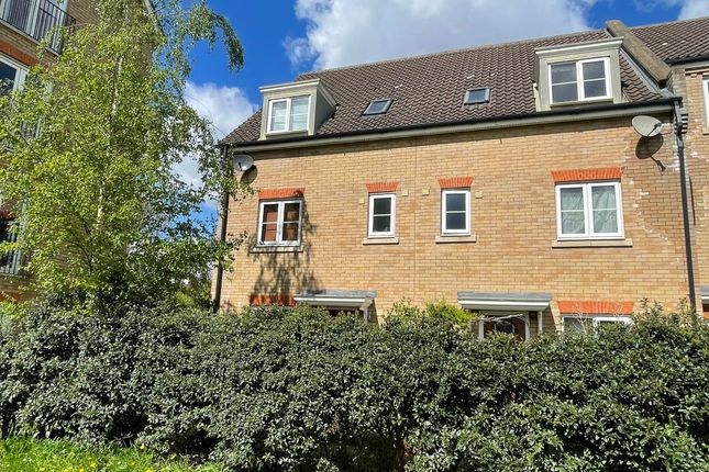 End terrace house to rent in Bruff Road, Ipswich