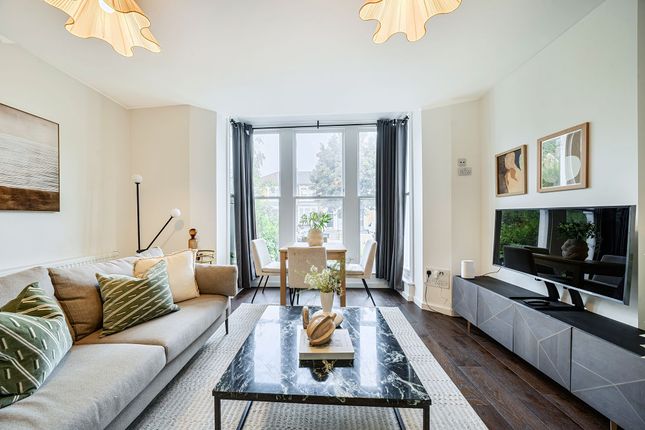 Flat 1, 184 Evering Road, London photo 4