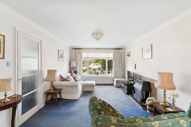 12, Waysbrook, Letchworth Garden City photo 2