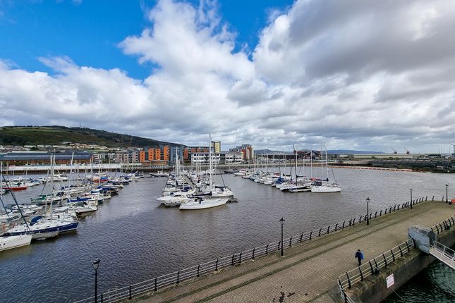 Flat for sale in Pocketts Wharf, Maritime Quarter, Swansea, City And County Of Swansea.