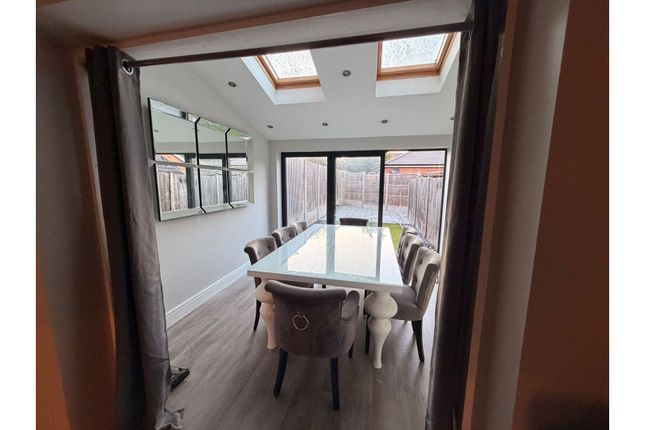 11, Lockswood, Maidstone photo 4
