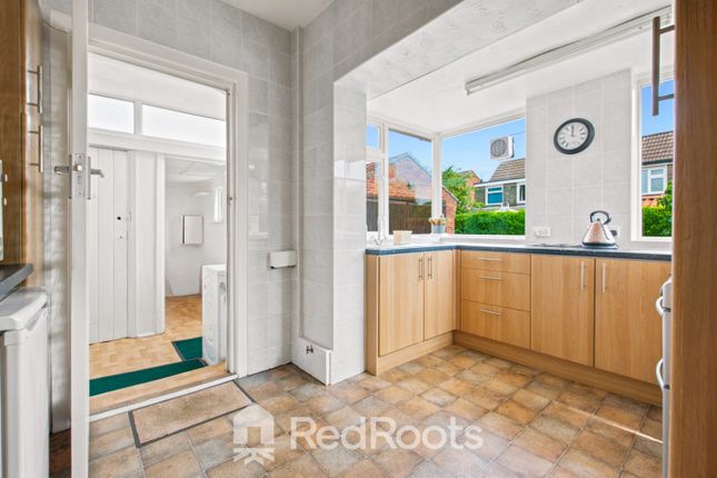 368 Melton Road, Sprotbrough, South Yorkshire photo 3