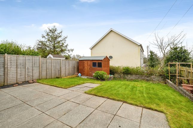 27, Dale Close, Swansea photo 4
