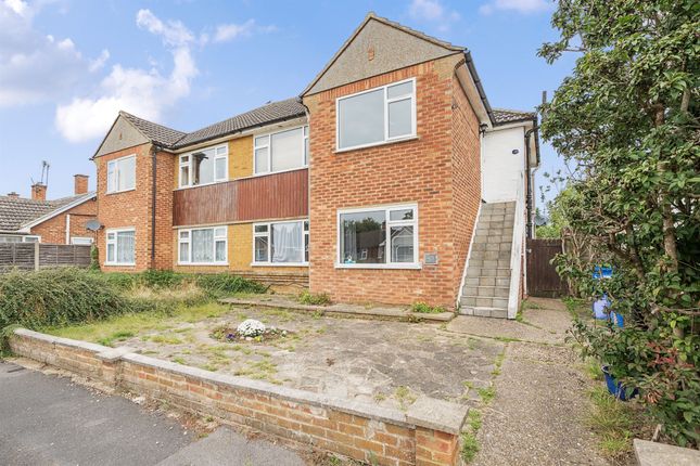 Thumbnail Maisonette for sale in Collier Close, Maidenhead