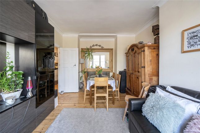 9 Kenmure Mansions,, Pitshanger Lane, Ealing photo 3