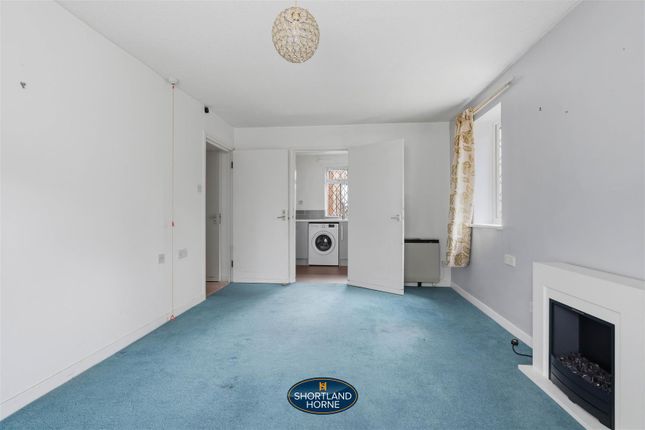 Flat 1, Sherbourne Court, Stoney Road, Coventry photo 5