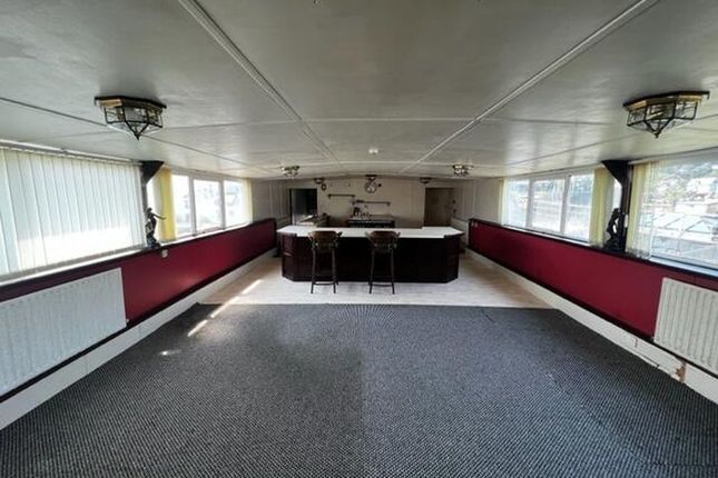 Houseboat for sale in Manor Lane, Rochester