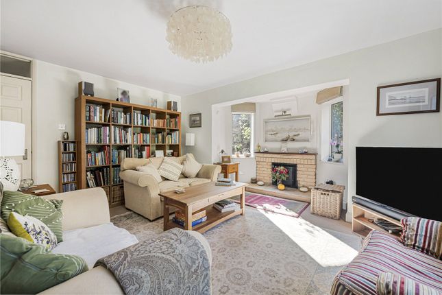 8, Curbey Close, Pulborough photo 5