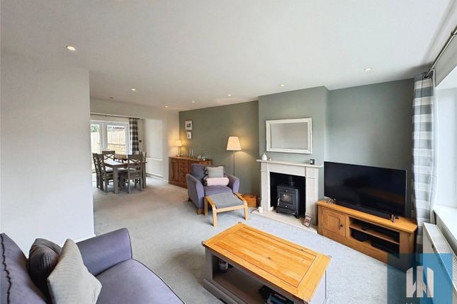 14, Over Hall Road, Mirfield photo 3