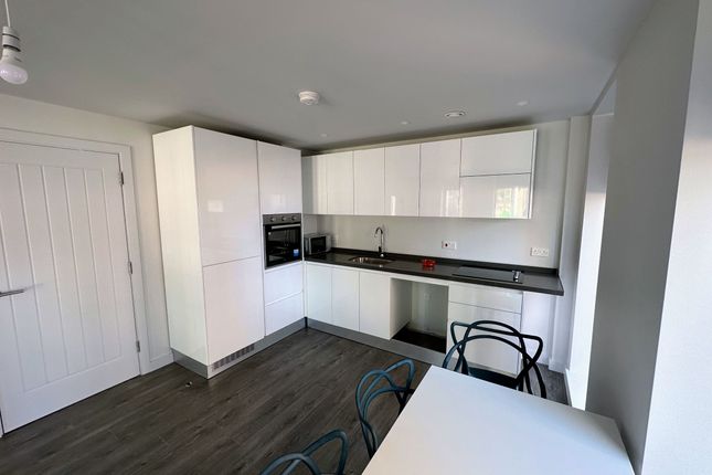 Apartment 16, 1 Neptune Place, Liverpool photo 3