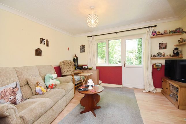 7, Great Oak Court, Halstead photo 3