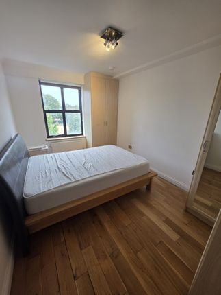 Copperfield Road, London photo 4