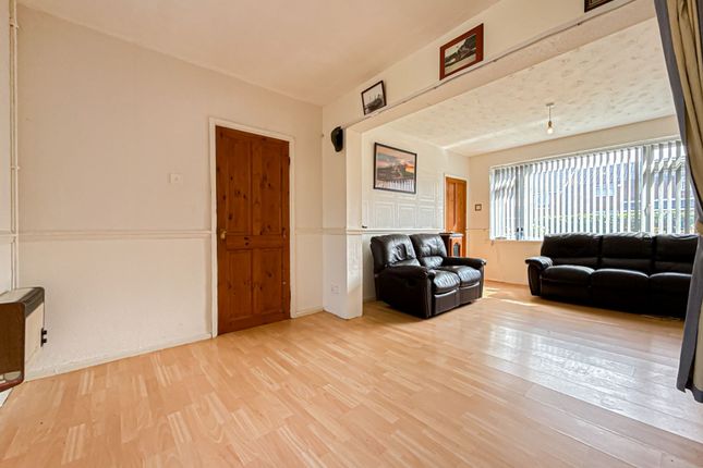 1 Jones Farm Road, Liverpool photo 4