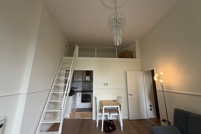 3, Sinclair Road, London photo 3
