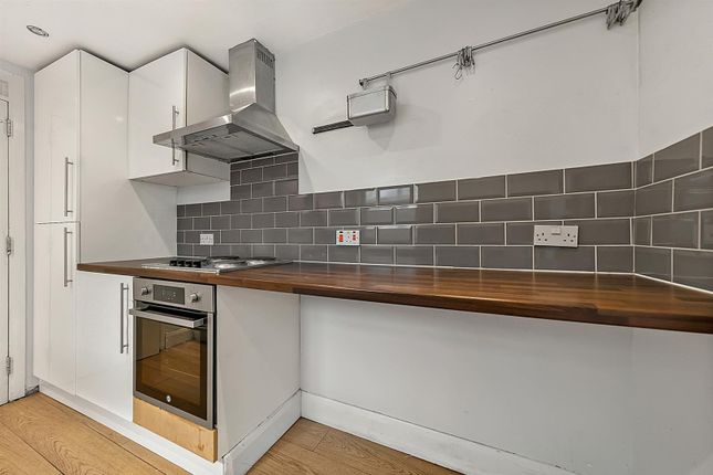 112, Astbury Road, London photo 4