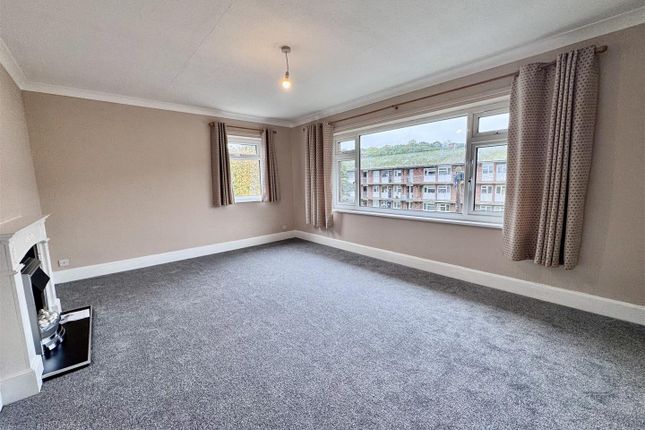 6 Grafton Court, Scalby Road, Scarborough photo 3