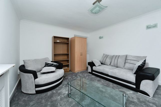 Flat 27, Wendela Court, Sudbury Hill, Harrow photo 2